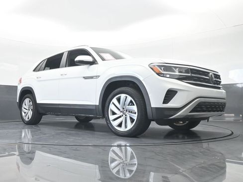 Used 2021 Volkswagen Atlas Cross Sport SE w/ Panoramic Sunroof Package image 67