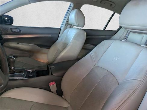 Used 2011 INFINITI G25 Journey RWD image 17