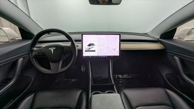 Used 2018 Tesla Model 3 Long Range RWD image 26