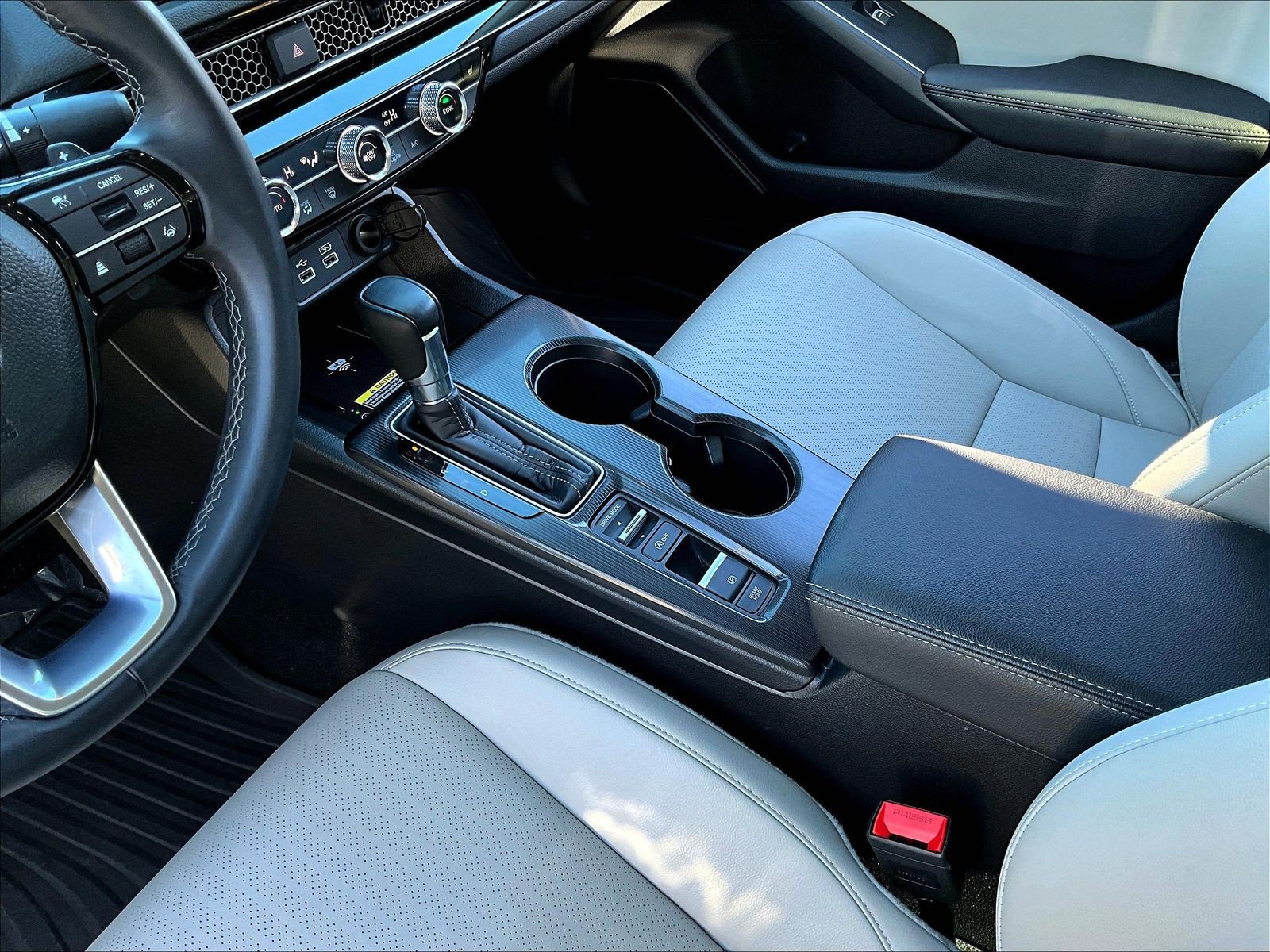 Used 2024 Honda Civic Touring image 17