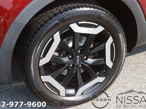 Used 2023 Kia Telluride S w/ S Sunroof Package FWD image 7