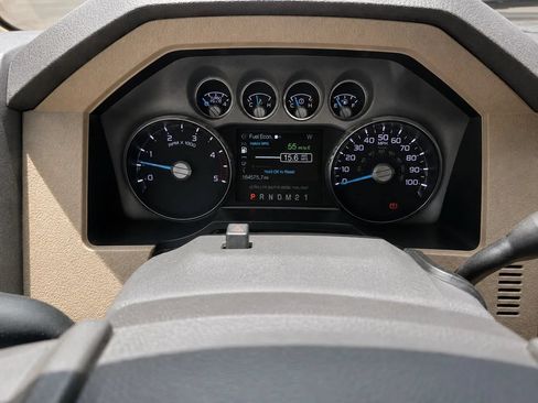 Used 2012 Ford F250 Lariat w/ Lariat Interior Pkg AWD/4WD image 17