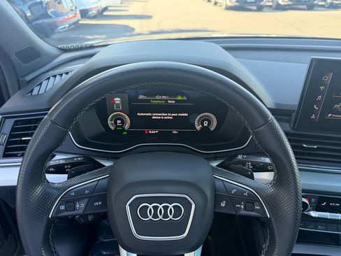 Used 2023 Audi Q5 e Premium Plus w/ Premium Plus Package AWD/4WD image 16