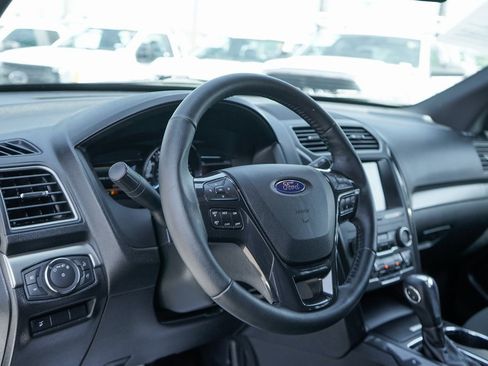 Used 2019 Ford Explorer XLT w/ Equipment Group 201A image 19