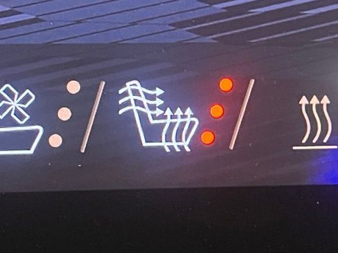 New 2025 Chevrolet Equinox EV RS w/ Convenience Package II image 15