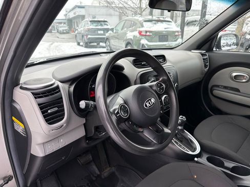 Used 2015 Kia Soul image 17