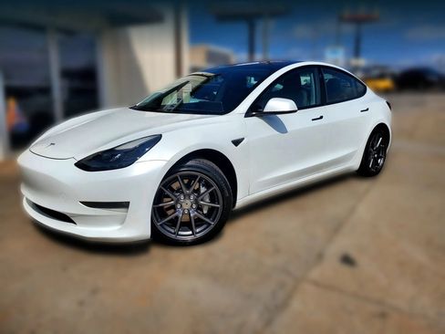 Used 2021 Tesla Model 3 Long Range AWD/4WD image 8