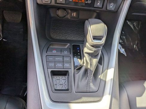 Used 2025 Toyota RAV4 XLE Premium image 24