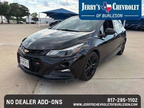 Used 2018 Chevrolet Cruze LT w/ Convenience Package FWD image 1