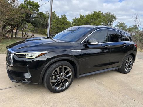 Used 2019 INFINITI QX50 Essential w/ Sensory Package image 5