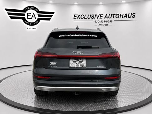 Used 2021 Audi e-tron Premium w/ Towing Package AWD/4WD image 8