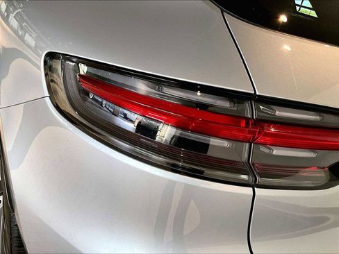 Used 2024 Porsche Macan S image 33