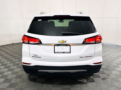 Used 2022 Chevrolet Equinox Premier AWD/4WD image 4