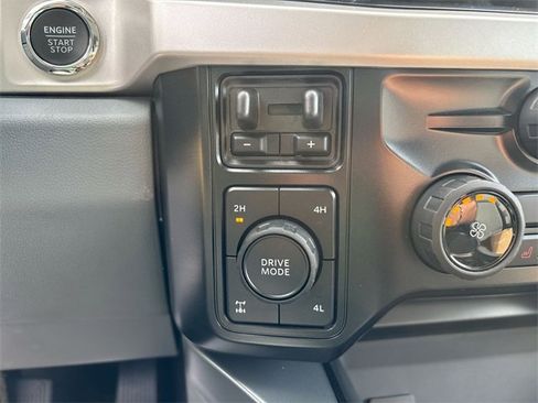 New 2026 Ford F250 XLT w/ XLT Premium Package image 33