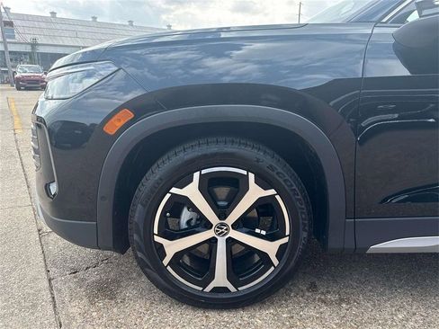 New 2026 Volkswagen Tiguan SE FWD image 5