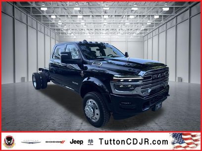 New 2026 RAM 5500 4x4 Crew Cab w/ Laramie Trim Package
