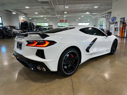 Used 2023 Chevrolet Corvette Stingray Premium Cpe w/ Z51 Performance Package RWD image 8