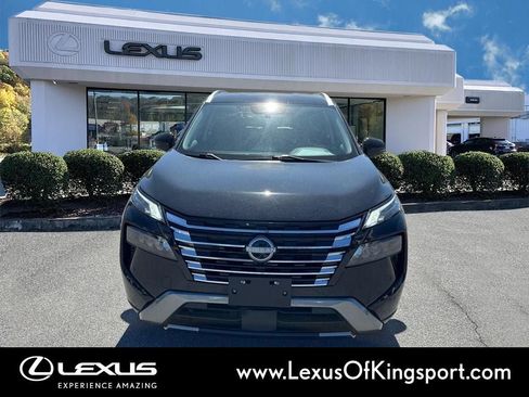 Used 2024 Nissan Rogue SL AWD/4WD image 8