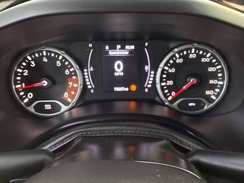 Used 2020 Jeep Renegade Latitude FWD image 15