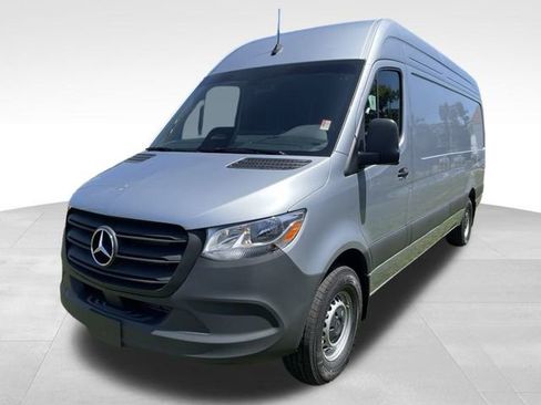 New 2025 Mercedes-Benz Sprinter 2500 image 4
