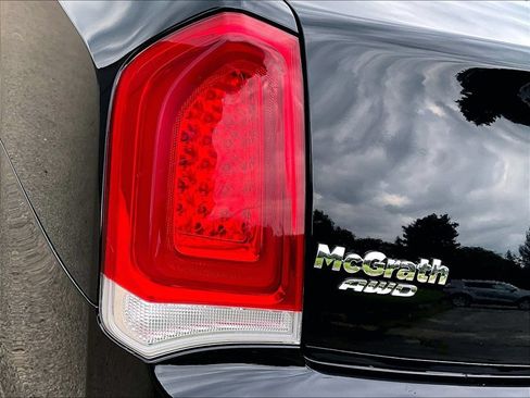 Used 2017 Chrysler 300 C AWD/4WD image 26