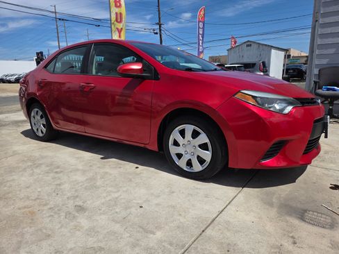 Used 2014 Toyota Corolla LE FWD image 5