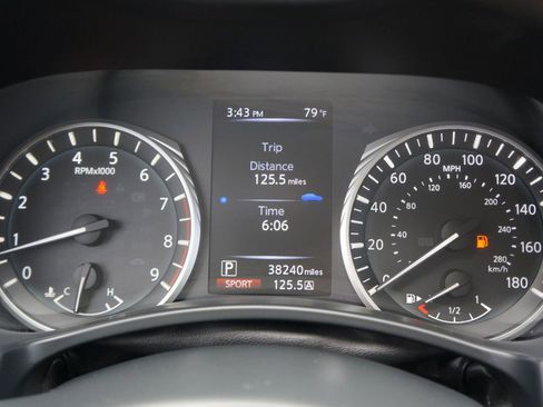 Used 2018 INFINITI Q50 Luxe w/ Cargo Package (L95) image 37