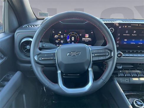 Used 2025 Chevrolet Colorado Z71 w/ Technology Package image 13