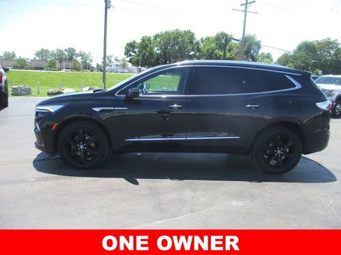Used 2023 Buick Enclave Essence w/ Experience Buick Package AWD/4WD image 10