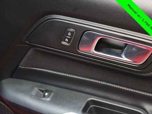 Used 2022 Ford Mustang Coupe image 9