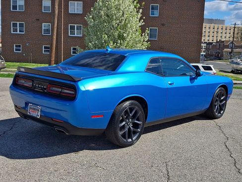 Used 2019 Dodge Challenger SXT w/ Blacktop Package RWD image 5