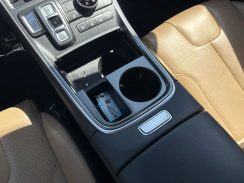 Used 2022 Hyundai Santa Fe Calligraphy image 14
