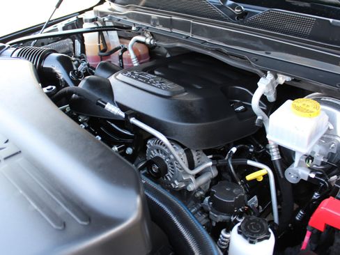 Used 2024 RAM 2500 Big Horn w/ Night Edition image 17