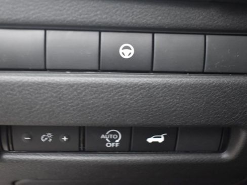 New 2025 Nissan Rogue SV image 19