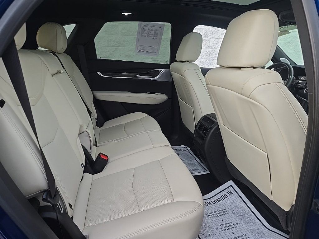 Used 2024 Cadillac XT5 Sportv AWD/4WD image 6