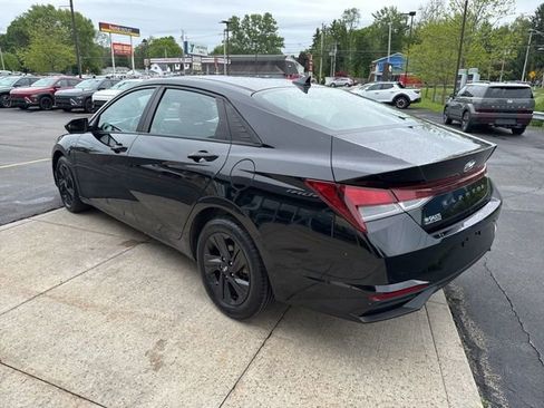 Certified 2023 Hyundai Elantra SEL w/ Cargo Package FWD image 15