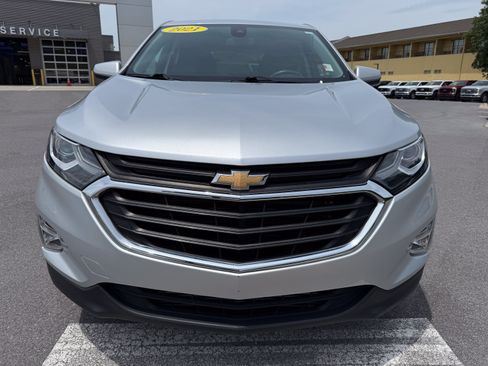 Used 2021 Chevrolet Equinox LT AWD/4WD image 2