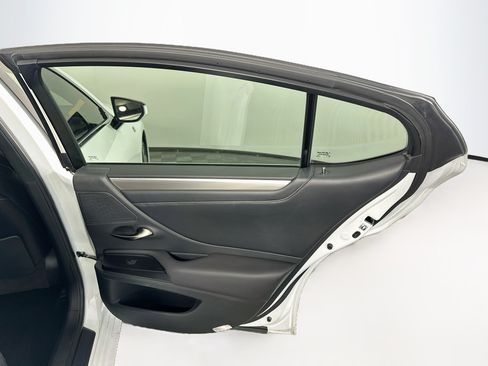 Used 2020 Lexus ES 350 F Sport w/ Accessory Package 2 FWD image 32