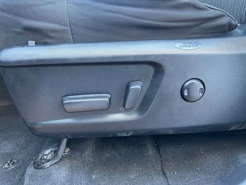 Used 2016 Toyota Tundra SR5 image 24