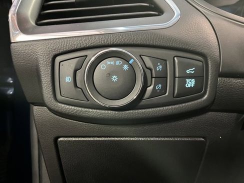 Used 2022 Ford Edge Titanium image 24