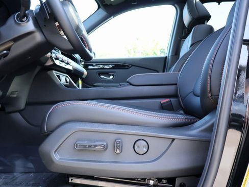 New 2025 Honda Pilot TrailSport image 23