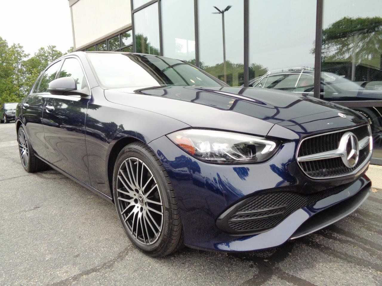 Used 2023 Mercedes-Benz C 300 4MATIC Sedan image 3