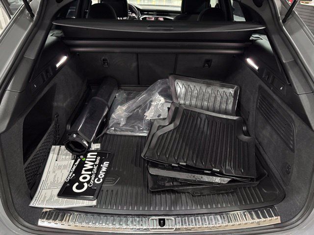 Used 2025 Audi RS 6 performance AWD/4WD image 35