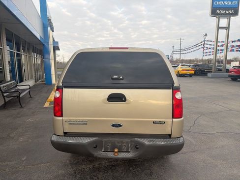 Used 2005 Ford Explorer Sport Trac XLT image 4