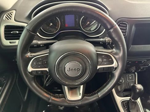 Used 2020 Jeep Compass Latitude w/ Cold Weather Group AWD/4WD image 23