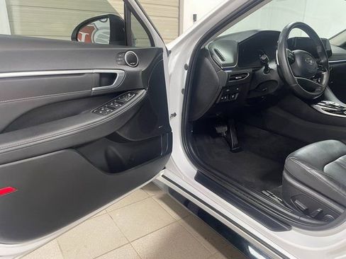 Used 2022 Hyundai Sonata Limited image 10