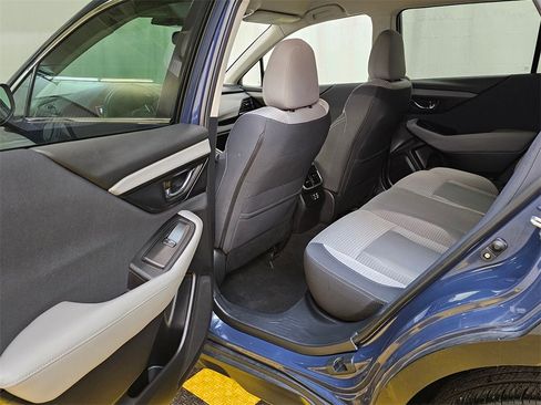 Used 2023 Subaru Outback Premium image 15