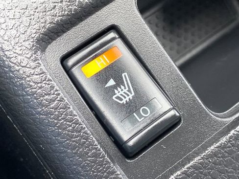 Used 2020 Nissan Rogue SV image 27