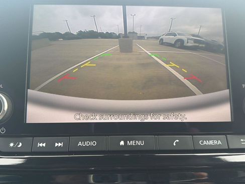 Used 2025 Nissan Pathfinder SV AWD/4WD image 5