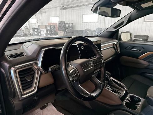 Used 2023 GMC Canyon Denali AWD/4WD image 8